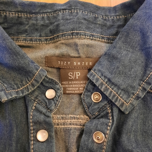 Denim shirt🧥 - Picture 2 of 6